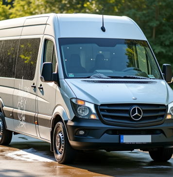 Comment bichonner votre minibus 15 places pour une longévité optimale Minibus 15 places propre et brillant à l'extérieur